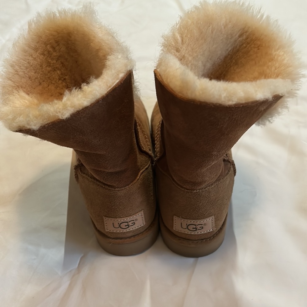 UGG boots - Picture 2 of 7